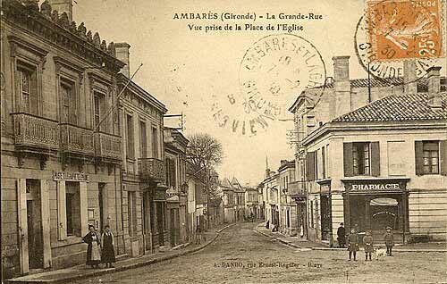 Carte postale ancienne bourg d'Ambarès-et-Lagrave